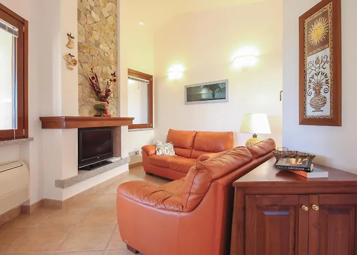 Stunning In Costa Rei -ca- *